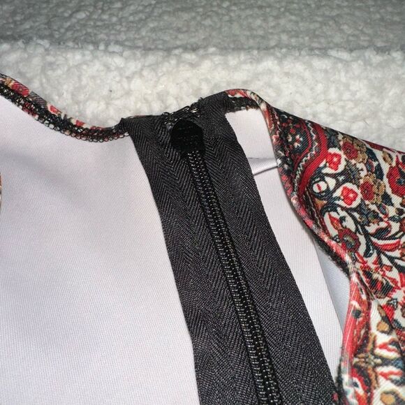 Abercrombie & Fitch Boho Mandala Dress Red Black White Size Small EUC - Picture 6 of 12